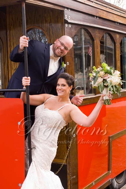 If it’s Green it must be a St. Patrick’s Day Wedding!