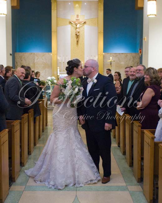 If it’s Green it must be a St. Patrick’s Day Wedding!